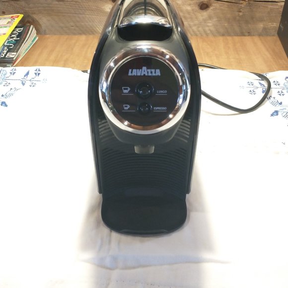 Lavazza BLUE Classy Mini Single Serve Espresso Coffee Machine - Picture 8 of 8